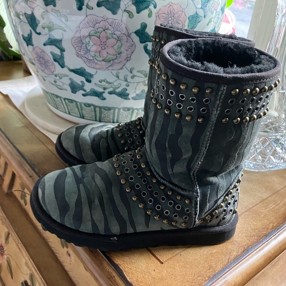 Sold UGG & Jimmy Choo 🌟Special Edition🌟 - Picture 4 of 14
